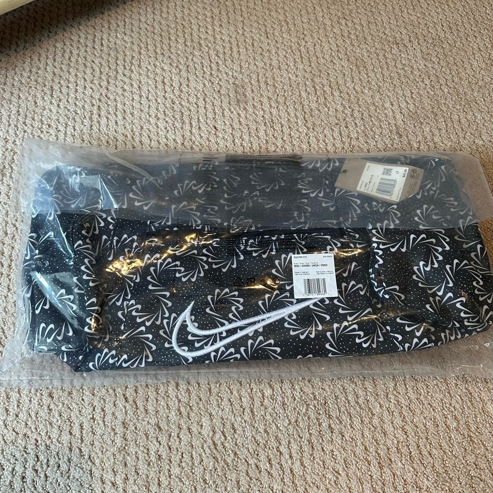 Nike duffel bag